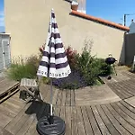 Jolie Petite Maison De Bord De Le Croisic