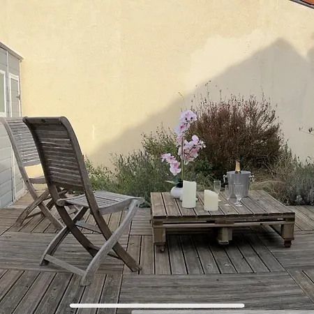 Jolie Petite Maison De Bord De