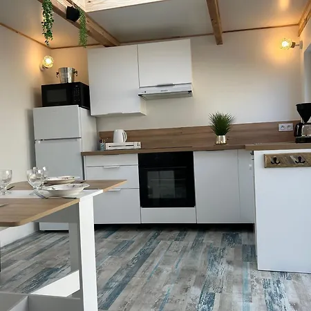 Jolie Petite Maison De Bord De Le Croisic