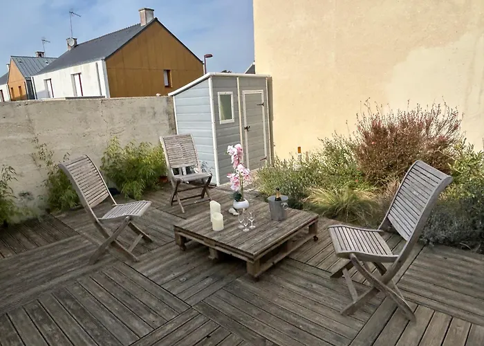 Jolie Petite Maison De Bord De Semesterbostad *