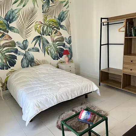 Дом отдыха Jolie Petite Maison De Bord De *