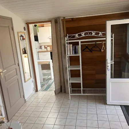Jolie Petite Maison De Bord De Дом отдыха Ле Круазик