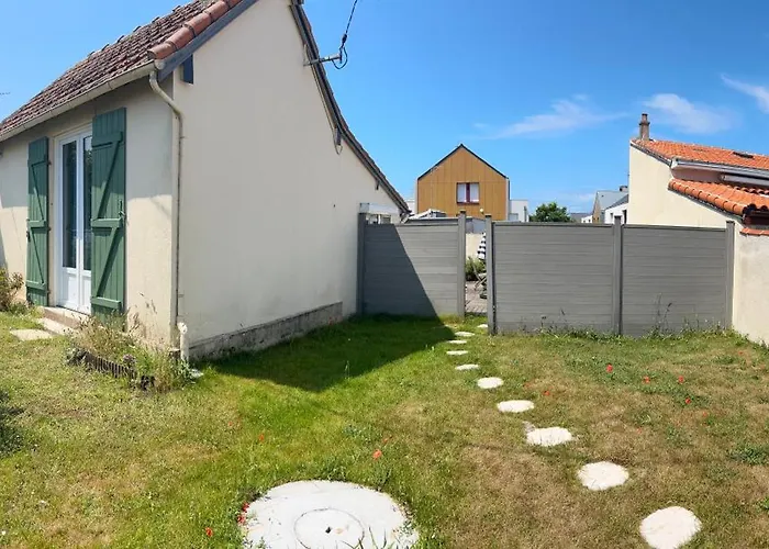 Jolie Petite Maison De Bord De *